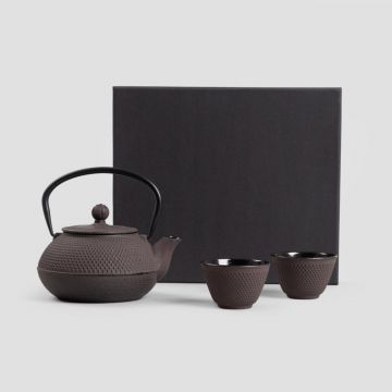 Set ceainic cu 2 cesti Modig, Homla, 800 ml, fonta, maro Set ceainic cu 2 cesti Modig, Homla, 800 ml, fonta, maro